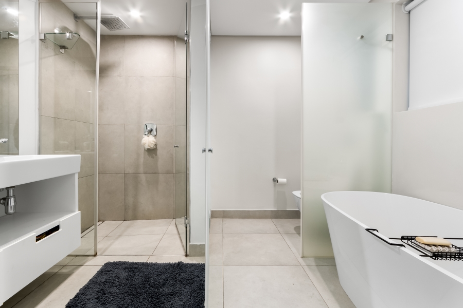 2 Bedroom Property for Sale in Sea Point Western Cape